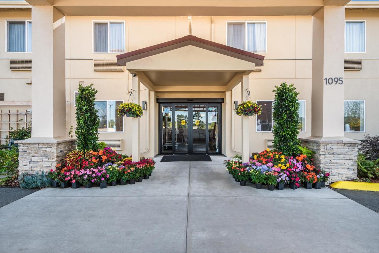 Red Lion Inn & Suites Sequim At Olympic National Park Extérieur photo