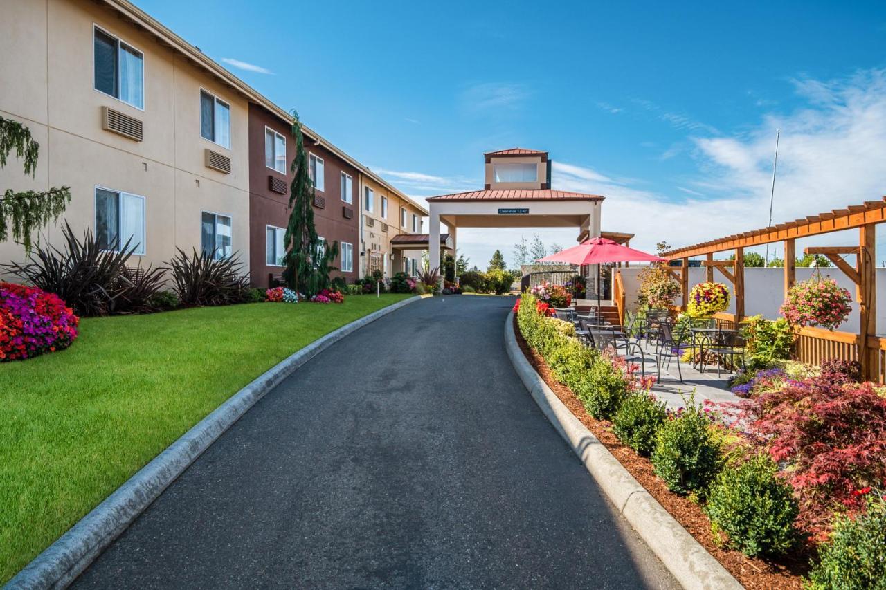 Red Lion Inn & Suites Sequim At Olympic National Park Extérieur photo