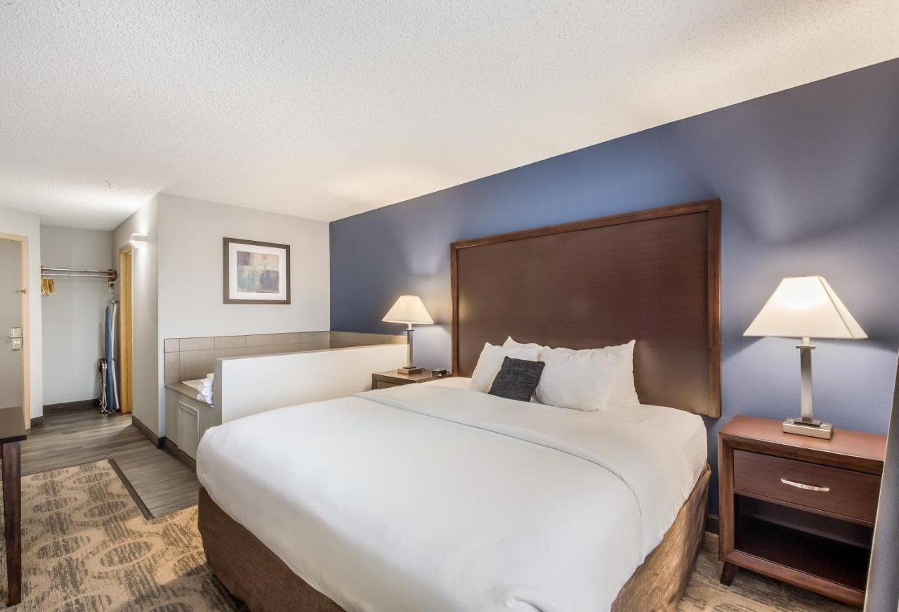 Red Lion Inn & Suites Sequim At Olympic National Park Extérieur photo