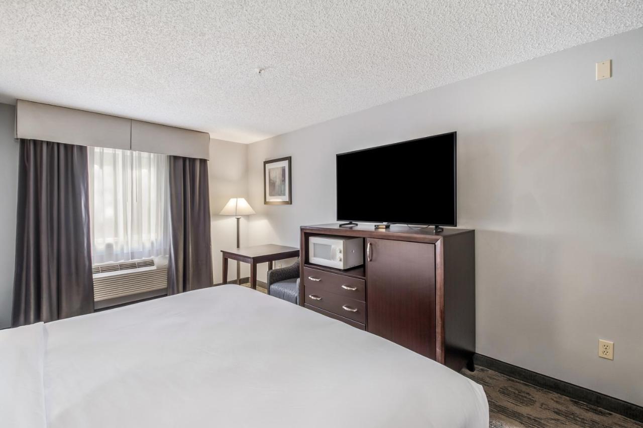 Red Lion Inn & Suites Sequim At Olympic National Park Extérieur photo